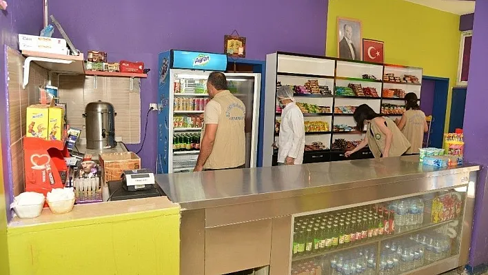 Büyükşehir Belediyesi, okul kantinlerini denetliyor
