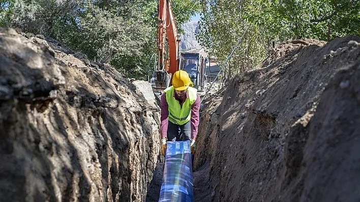 Darende'ye 8 bin 750 metrelik kanalizasyon altyapısı
