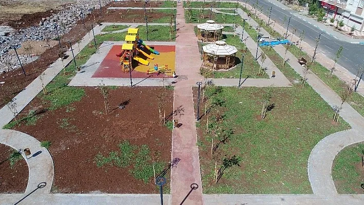 Kayapınar'da park çalışmaları sürüyor
