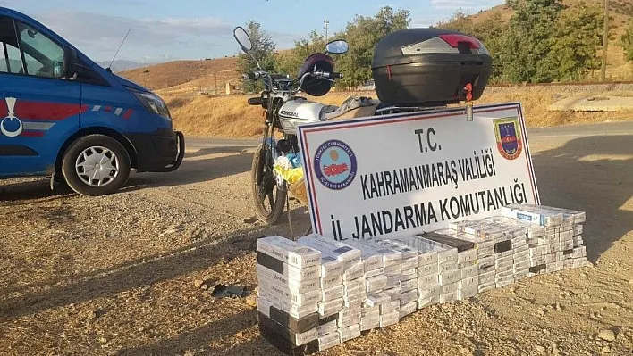 Motorize sigara kaçakçısı jandarmaya takıldı
