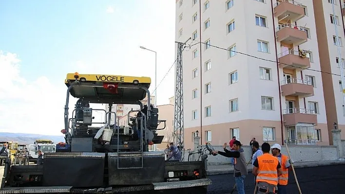 Vefa Konutları'nda asfalt çalışması başladı
