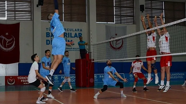 Palandöken Belediyespor voleybol takımı 2'de 2 yaptı
