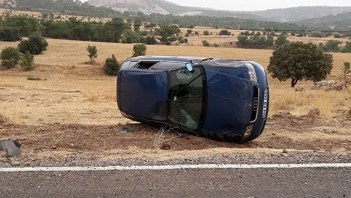 Gölbaşında otomobil takla attı: 2 Yaralı
