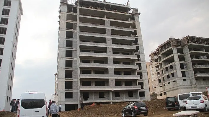 10'uncu kattan düşen işçi hayatını kaybetti