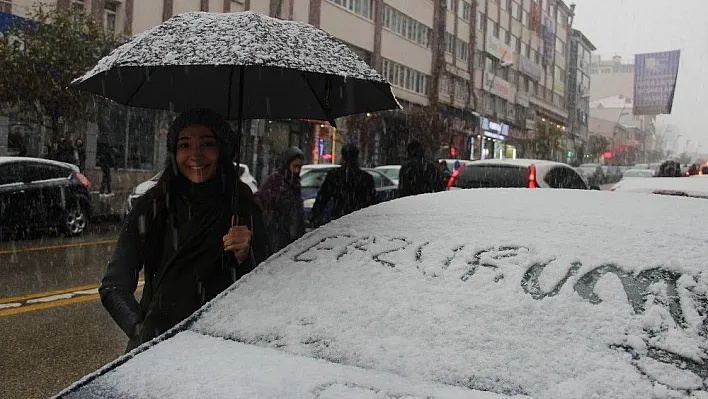 Doğu'da kar yağışının ardından soğuk hava etkisini artırdı
