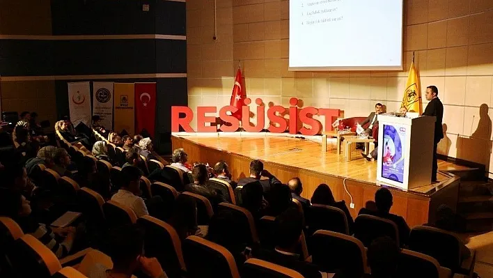 Operasyon bölgelerindeki sağlıkçılar için sempozyum
