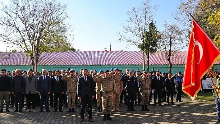 Atatürk ölümünün 80. yılında Lice'de anıldı
