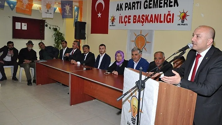 Ak Parti Gemerek İlçe Başkanlığı aday adaylarını tanıttı
