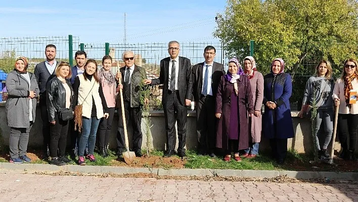 KOAH Gününde fidan dikildi
