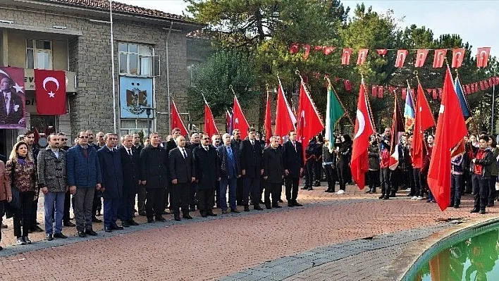 Elazığ'da, 'Öğretmenler Günü' kutlamaları