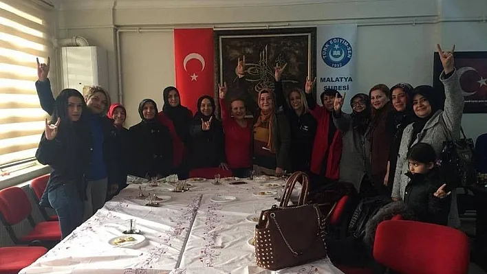 MHP'li kadınlardan Türk Eğitim Sen'e ziyaret
