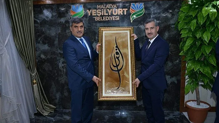 Adalet Bakan Yardımcısı Menteş'ten Yeşilyurt Belediyesine ziyaret
