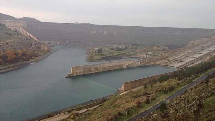 Adıyaman Üniversitesi öğrencilerinden Atatürk Barajına teknik gezi
