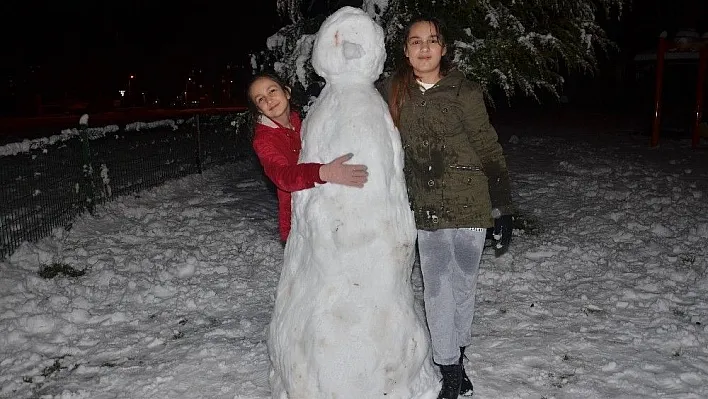 Kahramanmaraş'ta kar yağışı nedeniyle 2 ilçede okullar tatil
