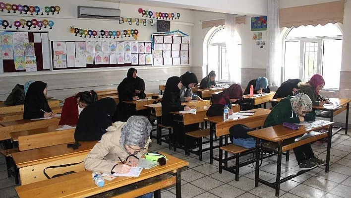 Adıyaman'da Siyer-i Nebi sınavı gerçekleştirildi
