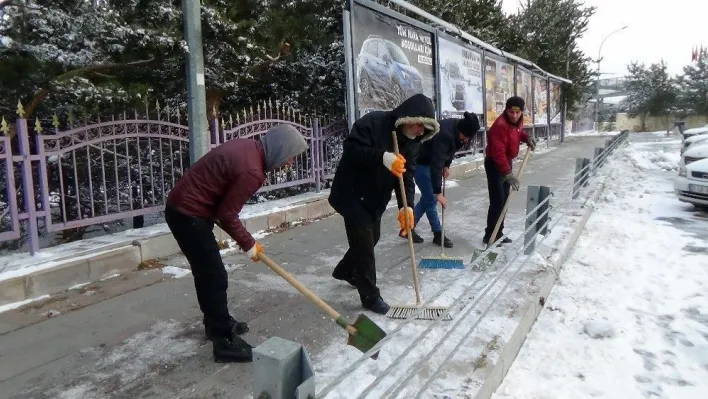 Doğu Anadolu buz kesti
