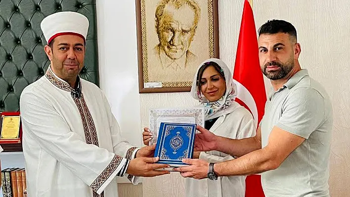 Alman vatandaşı Müslüman oldu