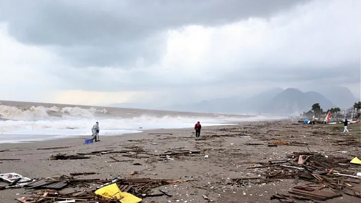 Antalya'da hayat durma noktasına geldi