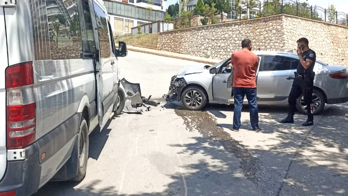 Bahçelievler'de trafik kazası