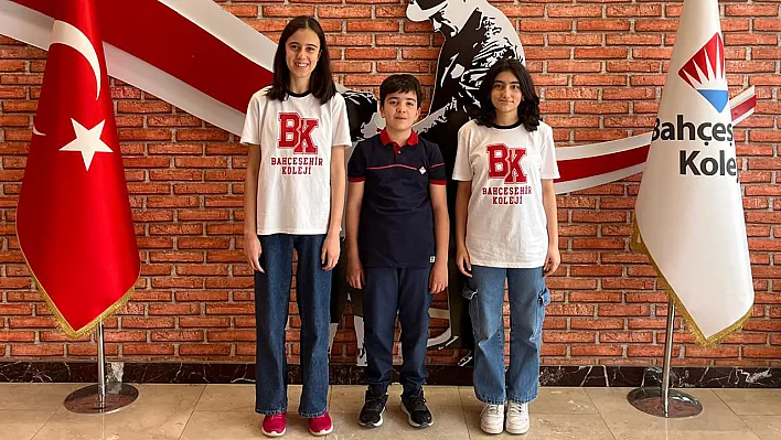 Bahçeşehirli öğrencilerden matematikte büyük başarı