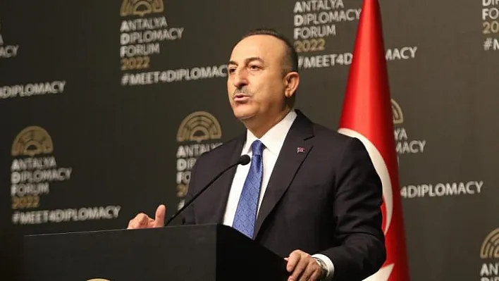 Bakan Çavuşoğlu'ndan önemli açıklamalar