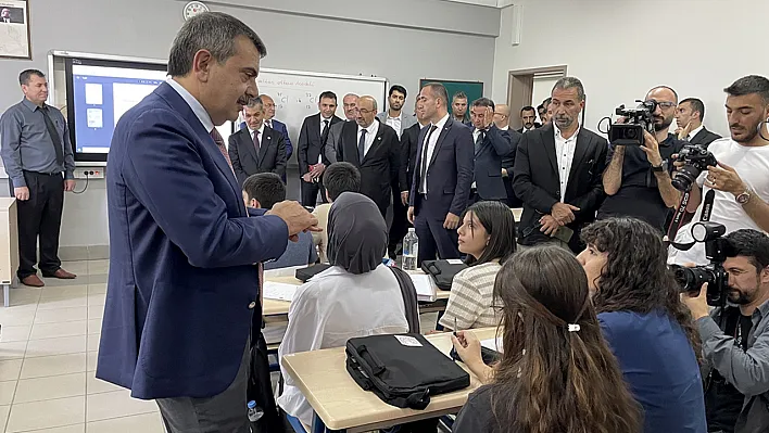 Bakan Tekin'in Elazığ temasları