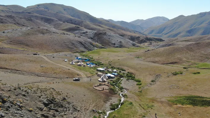 Besicilerin zorlu yayla yaşamı