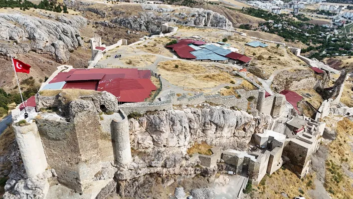 Bin yıllık sanayi sitesi Harput Kalesi'nde ortaya çıkarıldı