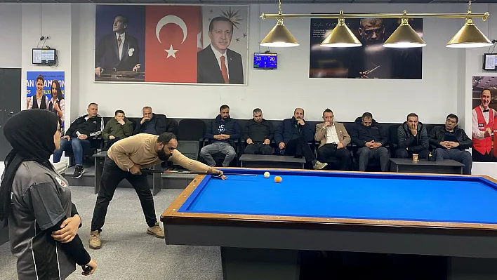 Çanakkale şehitleri için bilardo turnuvası