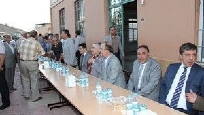 Cem Kültür Merkezi Derneği'nden İftar