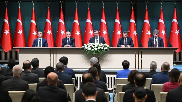Cumhurbaşkanı Yardımcısı Cevdet Yılmaz'dan bütçe açıklaması