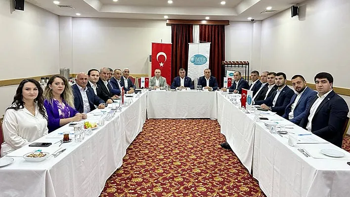 DATÜB yönetimi Elazığ'da toplandı