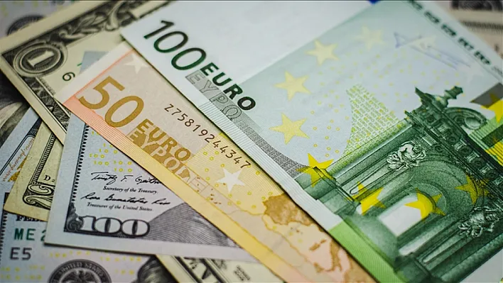 Dolar ve euro yeni haftaya nasıl başladı?