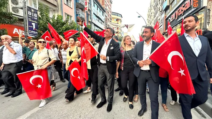 Elazığ'da 30 Ağustos Zafer Bayramı yürüyüşü