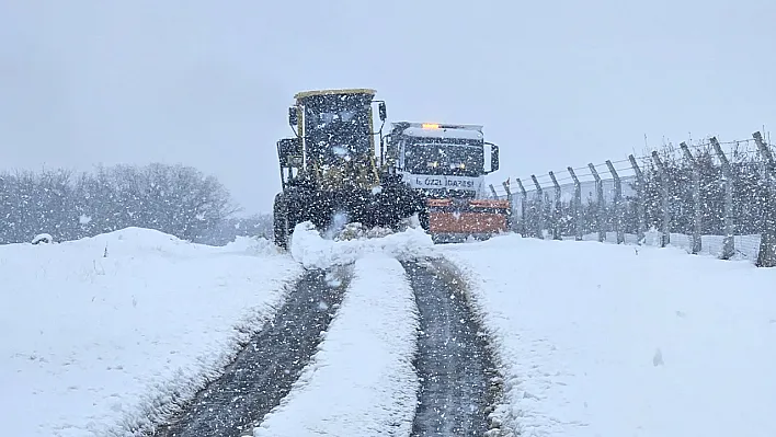 Elazığ'da 530 köy yolu ulaşıma kapandı