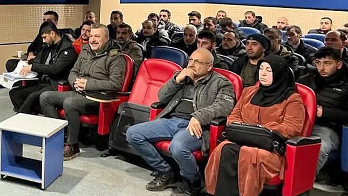 Elazığ'da 60 kursiyere biyosidal eğitimi verildi