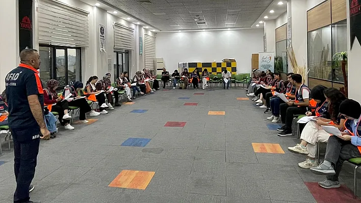 Elazığ'da afet bilinci için eğitimler sürüyor