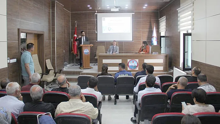 Elazığ'da akılcı ilaç ve bitkisel ürünler konferansı