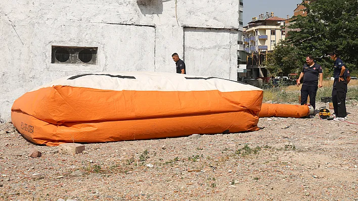 Elazığ'da balkonda intihar girişimi