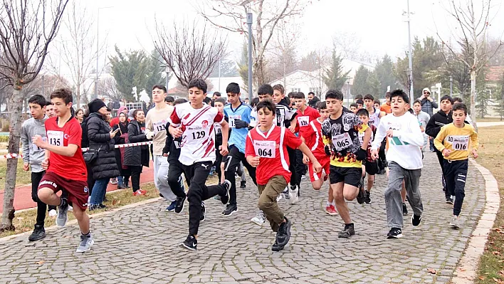 Elazığ'da dört branşta müsabaka