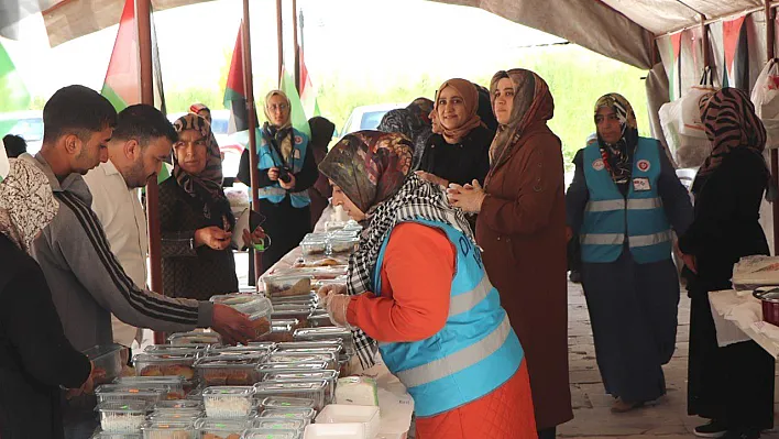 Elazığ'da Gazze'ye yardım kampanyası