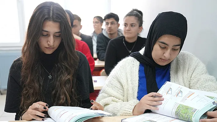 Elazığ'da 'Gelecek Sensin' projesi sürüyor