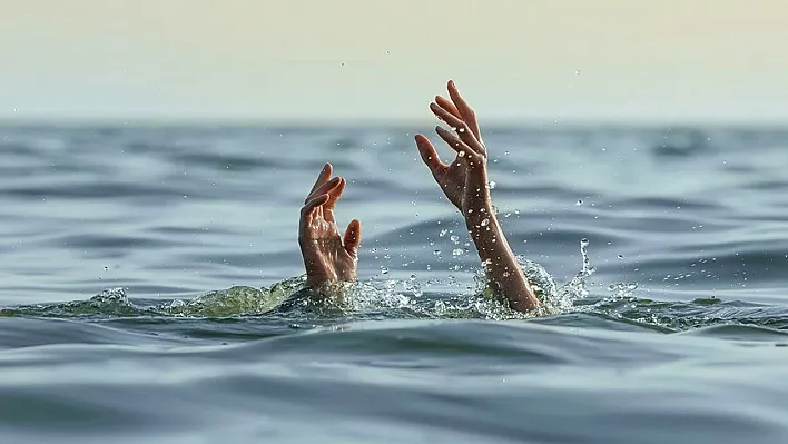 Elazığ'da göle giren kadın boğuldu