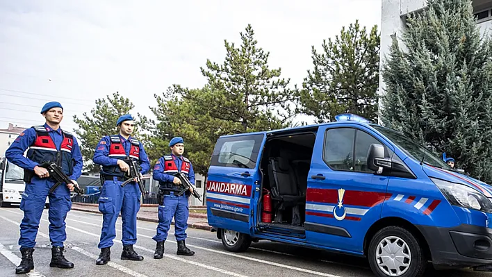 Elazığ'da hapis cezası bulunan iki zanlı yakalandı