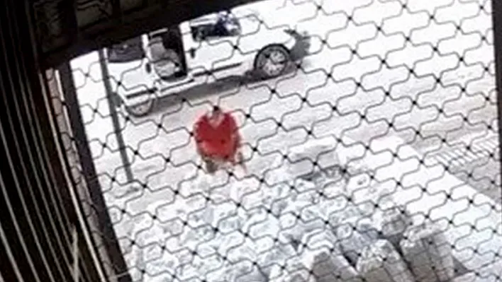 Elazığ'da hırsızlık anı saniye saniye kamerada