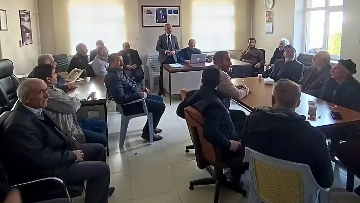 Elazığ'da çiftçilere yönelik bilgilendirme toplantısı