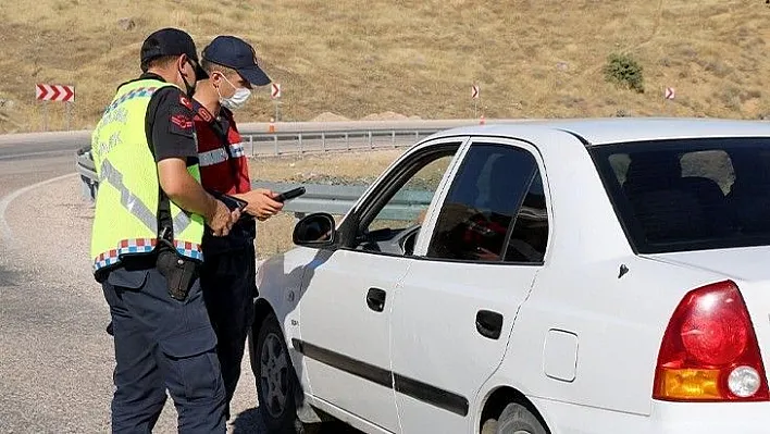 Elazığ'da jandarma uygulama yaptı