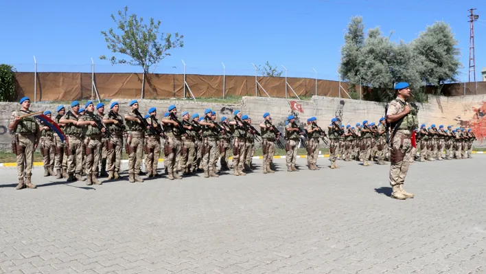 Elazığ'da komandolar dualarla Suriye'ye uğurlandı