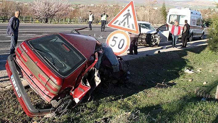 Elazığ'da korkunç kaza! Ölü ve yaralılar var