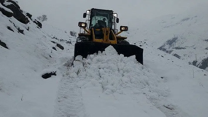 Elazığ'da 360 Köyün Yolu Açıldı